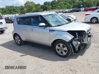 ✅ 2019 Kia Soul • VIN: KNDJN2A28K7658399 • Lot: 43201478. Wystawiony na IAAI z przebiegiem 138 976 mil. Bezpłatny archiwum sprzedaży aukcyjnych z USA i szczegółowy raport historii pojazdu na DreamBid. Zdjęcie 1.