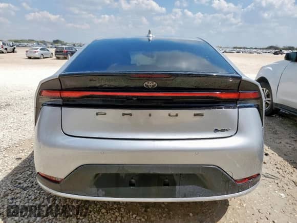 2023 Toyota Prius LE with VIN JTDACAAU5P3009840, listed as a Copart auction lot 84429575 with 77,247 mi miles and Clean title. Bid and sale history available at DreamBid. Image 6.