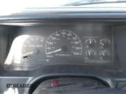 ✅ 1998 GMC Sierra 2500 • VIN: 1GTGC29R4WE502265 • Лот: 41966327. Опубликован ранее на IAAI с пробегом 300 096 миль. Бесплатный доступ к архиву аукционных продаж из США и подробный отчёт об истории автомобиля на DreamBid. Изображение 7.