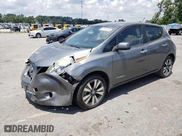 ✅ 2014 Nissan LEAF SV • VIN: 1N4AZ0CP2EC334383 • Лот: 63141245. Опубликован ранее на Copart с пробегом 62 078 миль. Бесплатный доступ к архиву аукционных продаж из США и подробный отчёт об истории автомобиля на DreamBid. Изображение 1.