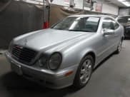 ✅ 2001 Mercedes-Benz CLK 320/430 • VIN: WDBLJ65GX1T091389 • Lot: 42058375. Wystawiony na IAAI z przebiegiem 215 750 mil. Bezpłatny archiwum sprzedaży aukcyjnych z USA i szczegółowy raport historii pojazdu na DreamBid. Zdjęcie 2.