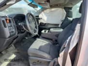 ✅ 2018 Chevrolet Silverado 1500 Work Truck • VIN: 1GCNCNEC1JZ906572 • Lot: 80203755. Wystawiony na Copart z przebiegiem 90 808 mil. Bezpłatny archiwum sprzedaży aukcyjnych z USA i szczegółowy raport historii pojazdu na DreamBid. Zdjęcie 10.