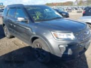 ✅ 2018 Ford Explorer XLT • VIN: 1FM5K8DH5JGC89251 • Lot: 43636131. Wystawiony na IAAI z przebiegiem 60 648 mil. Bezpłatny archiwum sprzedaży aukcyjnych z USA i szczegółowy raport historii pojazdu na DreamBid. Zdjęcie 1.