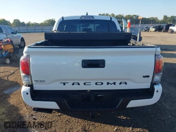 ✅ 2023 Toyota Tacoma SR • VIN: 3TMCZ5AN5PM558010 • Лот: 43358292. Опубликован ранее на IAAI с пробегом 26 117 миль. Бесплатный доступ к архиву аукционных продаж из США и подробный отчёт об истории автомобиля на DreamBid. Изображение 17.