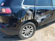 ✅ 2019 Jeep Cherokee Latitude • VIN: 1C4PJMCB8KD139241 • Лот: 42557357. Опубликован ранее на IAAI с пробегом 76 642 миль. Бесплатный доступ к архиву аукционных продаж из США и подробный отчёт об истории автомобиля на DreamBid. Изображение 6.