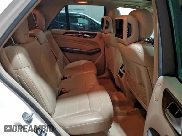 ✅ 2013 Mercedes-Benz M 350 • VIN: 4JGDA5HB3DA175436 • Лот: 94391355. Опубликован ранее на Copart с пробегом 154 358 миль. Бесплатный доступ к архиву аукционных продаж из США и подробный отчёт об истории автомобиля на DreamBid. Изображение 11.