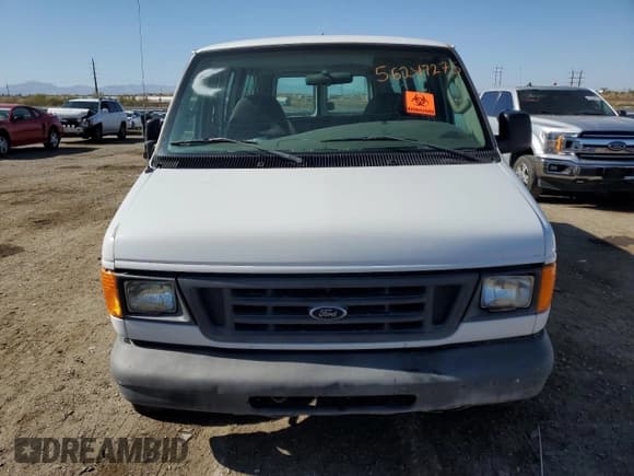 ✅ 2003 Ford Econoline Passenger XL • VIN: 1FMRE11273HB82439 • Lot: 56247275. Listed on Copart with 152,775 mi. Free auction sales archive from the USA and detailed vehicle history report at DreamBid. Image 5.