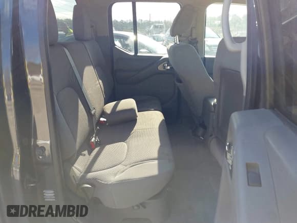 ✅ 2012 Nissan Frontier SV • VIN: 1N6AD0FR9CC400492 • Lot: 41761894. Listed on IAAI with 218,120 mi. Free auction sales archive from the USA and detailed vehicle history report at DreamBid. Image 8.