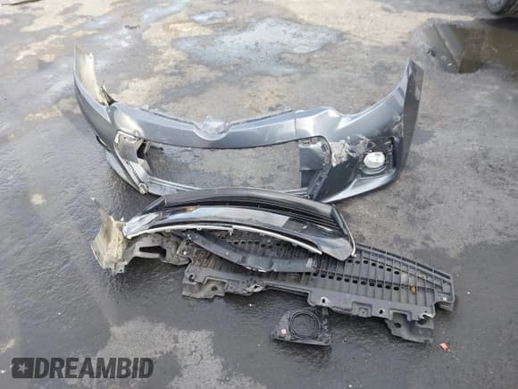 ✅ 2014 Toyota Corolla S Plus • VIN: 5YFBURHE9EP101181 • Lot: 43623321. Wystawiony na IAAI z przebiegiem 108 092 mil. Bezpłatny archiwum sprzedaży aukcyjnych z USA i szczegółowy raport historii pojazdu na DreamBid. Zdjęcie 12.