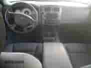 2006 Dodge Dakota SLT с VIN 1D7HW48N16S704445, выставлен на аукционе Copart как лот 73714614 с пробегом 128 585 миль миль и Чистый • Clean title. История ставок и продаж доступна на DreamBid. Изображение 8.