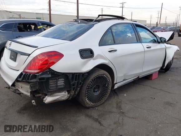 ✅ 2016 Mercedes-Benz S 550 • VIN: WDDUG8CB6GA221010 • Lot: 43657328. Listed on IAAI with Not provided. Free auction sales archive from the USA and detailed vehicle history report at DreamBid. Image 4.