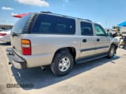 ✅ 2003 Chevrolet Suburban LS • VIN: 1GNEC16T33J218444 • Лот: 61261815. Опубликован ранее на Copart с пробегом 239 340 миль. Бесплатный доступ к архиву аукционных продаж из США и подробный отчёт об истории автомобиля на DreamBid. Изображение 3.