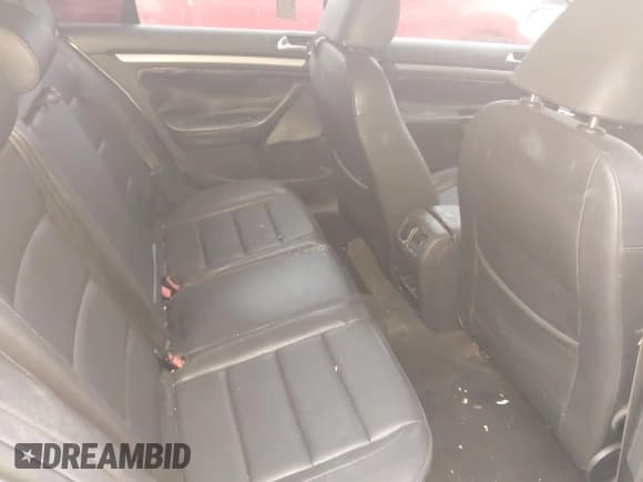 ✅ 2010 Volkswagen Jetta Limited Edition • VIN: 3VWRX7AJ4AM129874 • Lot: 42539737. Listed on IAAI with 197,259 mi. Free auction sales archive from the USA and detailed vehicle history report at DreamBid. Image 8.