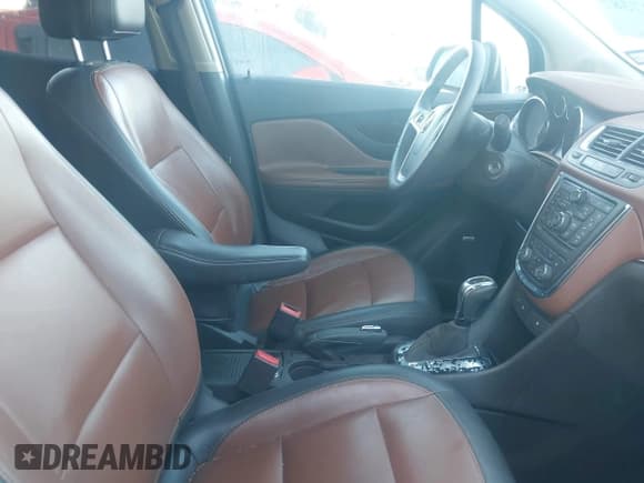 ✅ 2013 Buick Encore Premium • VIN: KL4CJHSB7DB102858 • Lot: 43647387. Wystawiony na IAAI z przebiegiem 168 035 mil. Bezpłatny archiwum sprzedaży aukcyjnych z USA i szczegółowy raport historii pojazdu na DreamBid. Zdjęcie 5.