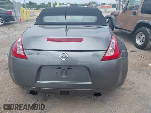 ✅ 2012 Nissan 370Z Touring • VIN: JN1AZ4FH7CM370053 • Lot: 42401896. Wystawiony na IAAI z przebiegiem 68 791 mil. Bezpłatny archiwum sprzedaży aukcyjnych z USA i szczegółowy raport historii pojazdu na DreamBid. Zdjęcie 16.