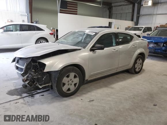 ✅ 2010 Dodge Avenger SXT • VIN: 1B3CC4FB5AN185527 • Лот: 83856564. Опубликован ранее на Copart с пробегом 207 558 миль. Бесплатный доступ к архиву аукционных продаж из США и подробный отчёт об истории автомобиля на DreamBid. Изображение 1.