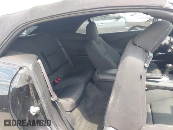 ✅ 2014 Chevrolet Camaro LT • VIN: 2G1FB3D38E9301180 • Lot: 43164264. Wystawiony na IAAI z przebiegiem 122 771 mil. Bezpłatny archiwum sprzedaży aukcyjnych z USA i szczegółowy raport historii pojazdu na DreamBid. Zdjęcie 8.