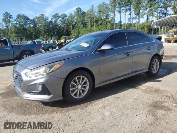 ✅ 2018 Hyundai Sonata SE • VIN: 5NPE24AF0JH620975 • Лот: 85823795. Опубликован ранее на Copart с пробегом 97 913 миль. Бесплатный доступ к архиву аукционных продаж из США и подробный отчёт об истории автомобиля на DreamBid. Изображение 1.