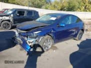 ✅ 2024 Tesla Model Y Long Range • VIN: 7SAYGDEE9RF168005 • Lot: 43508845. Wystawiony na IAAI z przebiegiem 23 426 mil. Bezpłatny archiwum sprzedaży aukcyjnych z USA i szczegółowy raport historii pojazdu na DreamBid. Zdjęcie 2.