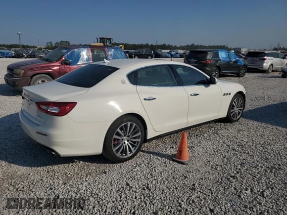 ✅ 2017 Maserati Quattroporte S Q4 • VIN: ZAM56RRAXH1230294 • Lot: 75484494. Wystawiony na Copart z przebiegiem 87 010 mil. Bezpłatny archiwum sprzedaży aukcyjnych z USA i szczegółowy raport historii pojazdu na DreamBid. Zdjęcie 3.