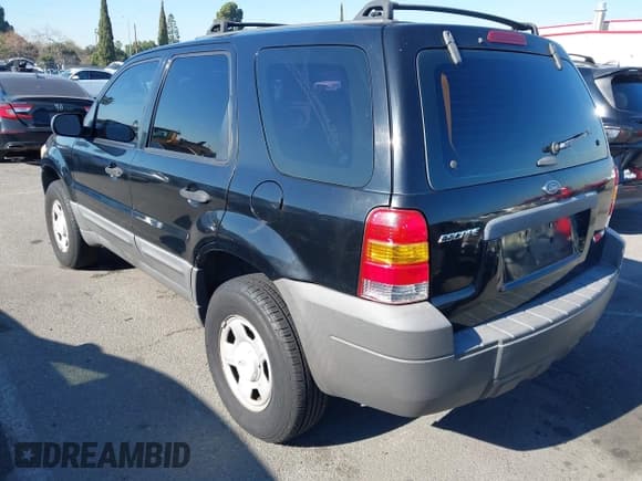 ✅ 2006 Ford Escape XLS • VIN: 1FMYU02Z76KB33799 • Lot: 43920217. Listed on IAAI with 171,864 mi. Free auction sales archive from the USA and detailed vehicle history report at DreamBid. Image 3.