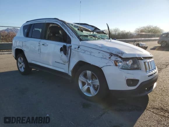 ✅ 2015 Jeep Compass Latitude • VIN: 1C4NJCEB7FD364867 • Lot: 86530225. Listed on Copart with 120,351 mi. Free auction sales archive from the USA and detailed vehicle history report at DreamBid. Image 4.