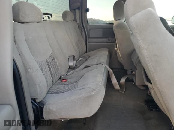 ✅ 2003 Chevrolet Silverado 1500 LS • VIN: 1GCEK19V13E217097 • Лот: 72457804. Опубликован ранее на Copart с пробегом 272 238 миль. Бесплатный доступ к архиву аукционных продаж из США и подробный отчёт об истории автомобиля на DreamBid. Изображение 10.