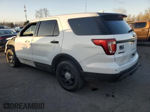 ✅ 2017 Ford Police Interceptor Utility • VIN: 1FM5K8AT7HGE01504 • Лот: 41489055. Опубликован ранее на Copart с пробегом 68 886 миль. Бесплатный доступ к архиву аукционных продаж из США и подробный отчёт об истории автомобиля на DreamBid. Изображение 2.