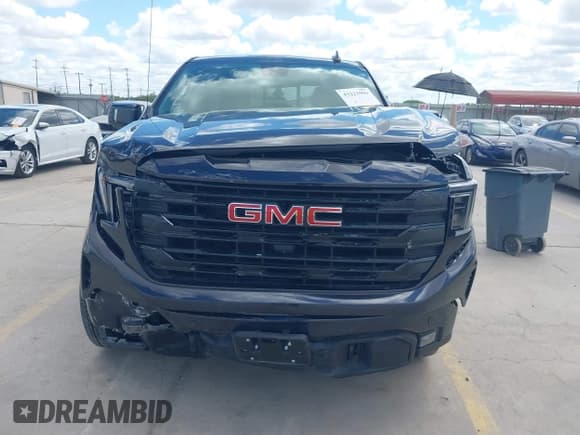 ✅ 2025 GMC Sierra 1500 Elevation • VIN: 3GTPHCED4SG221913 • Lot: 43223991. Listed on IAAI with 11,863 mi. Free auction sales archive from the USA and detailed vehicle history report at DreamBid. Image 12.