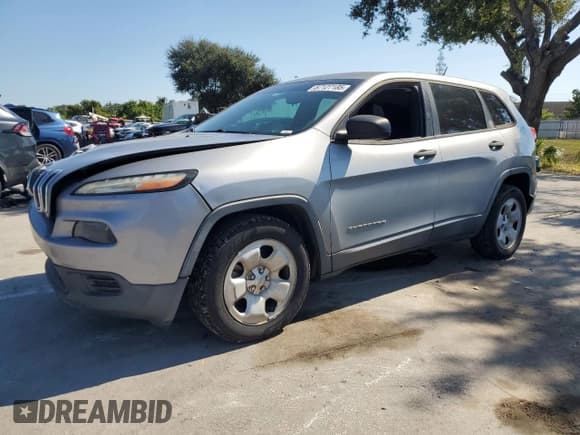 ✅ 2015 Jeep Cherokee Sport • VIN: 1C4PJLAB8FW617150 • Лот: 87127185. Опубликован ранее на Copart с пробегом 151 164 миль. Бесплатный доступ к архиву аукционных продаж из США и подробный отчёт об истории автомобиля на DreamBid. Изображение 1.