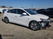 ✅ 2018 Hyundai Ioniq Blue • VIN: KMHC65LC8JU101744 • Lot: 82600814. Wystawiony na Copart z przebiegiem 120 744 mil. Bezpłatny archiwum sprzedaży aukcyjnych z USA i szczegółowy raport historii pojazdu na DreamBid. Zdjęcie 4.