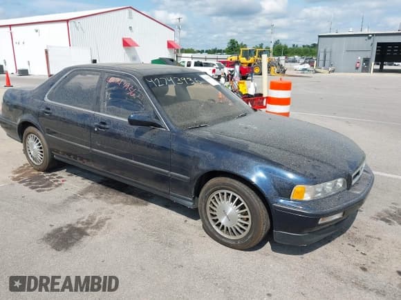 ✅ 1992 Acura Legend L • VIN: JH4KA7665NC015494 • Лот: 42743936. Опубликован ранее на IAAI с пробегом Не указан. Бесплатный доступ к архиву аукционных продаж из США и подробный отчёт об истории автомобиля на DreamBid. Изображение 1.