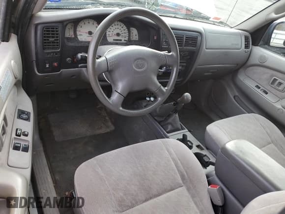 ✅ 2004 Toyota Tacoma • VIN: 5TEWN72N94Z444738 • Lot: 90382405. Wystawiony na Copart z przebiegiem 260 173 mil. Bezpłatny archiwum sprzedaży aukcyjnych z USA i szczegółowy raport historii pojazdu na DreamBid. Zdjęcie 8.