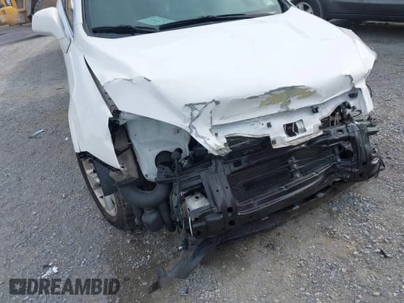 ✅ 2014 Chevrolet Captiva Sport LTZ • VIN: 3GNAL4EK6ES637706 • Lot: 41863531. Wystawiony na IAAI z przebiegiem 160 440 mil. Bezpłatny archiwum sprzedaży aukcyjnych z USA i szczegółowy raport historii pojazdu na DreamBid. Zdjęcie 6.