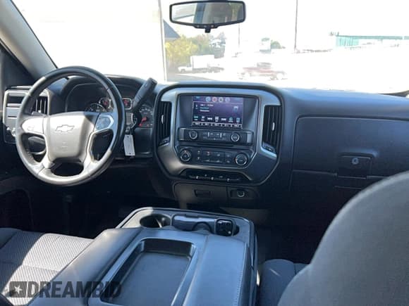 ✅ 2019 Chevrolet Silverado 1500 LT • VIN: 2GCRCPEC3K1163680 • Lot: 89691865. Wystawiony na Copart z przebiegiem 139 881 mil. Bezpłatny archiwum sprzedaży aukcyjnych z USA i szczegółowy raport historii pojazdu na DreamBid. Zdjęcie 9.