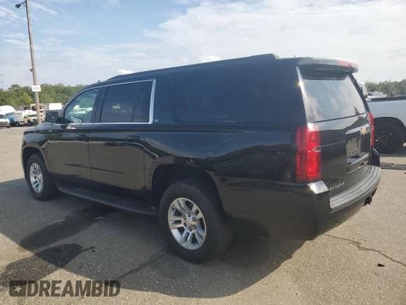 ✅ 2018 Chevrolet Suburban LT • VIN: 1GNSKHKC5JR363682 • Lot: 84354055. Wystawiony na Copart z przebiegiem 90 098 mil. Bezpłatny archiwum sprzedaży aukcyjnych z USA i szczegółowy raport historii pojazdu na DreamBid. Zdjęcie 2.