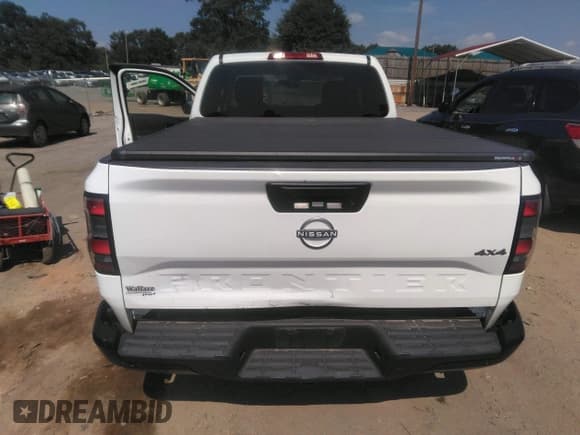 ✅ 2022 Nissan Frontier S • VIN: 1N6ED1CM8NN631892 • Lot: 43124171. Listed on IAAI with 44,530 mi. Free auction sales archive from the USA and detailed vehicle history report at DreamBid. Image 6.