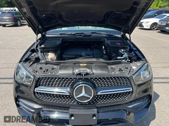 ✅ 2020 Mercedes-Benz GLE 350 • VIN: 4JGFB4KB5LA197526 • Lot: 61494935. Wystawiony na Copart z przebiegiem 76 918 mil. Bezpłatny archiwum sprzedaży aukcyjnych z USA i szczegółowy raport historii pojazdu na DreamBid. Zdjęcie 8.
