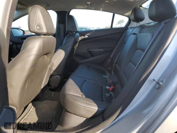 2017 Chevrolet Cruze LT z VIN 1G1BG5SE1H7241698, wystawiony jako Copart lot #71069535 z przebiegiem 92 403 mil mil oraz Czysty tytuł • Clean title. Historia ofert i sprzedaży dostępna na DreamBid. Obrazek 10.