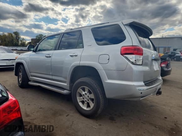 ✅ 2011 Toyota 4Runner SR5 • VIN: JTEBU5JR6B5036509 • Лот: 91399375. Опубликован ранее на Copart с пробегом 97 414 миль. Бесплатный доступ к архиву аукционных продаж из США и подробный отчёт об истории автомобиля на DreamBid. Изображение 2.