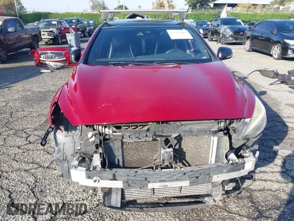 ✅ 2017 Infiniti QX30 Sport • VIN: SJKCH5CP3HA034044 • Лот: 43627282. Опубликован ранее на IAAI с пробегом 106 667 миль. Бесплатный доступ к архиву аукционных продаж из США и подробный отчёт об истории автомобиля на DreamBid. Изображение 13.