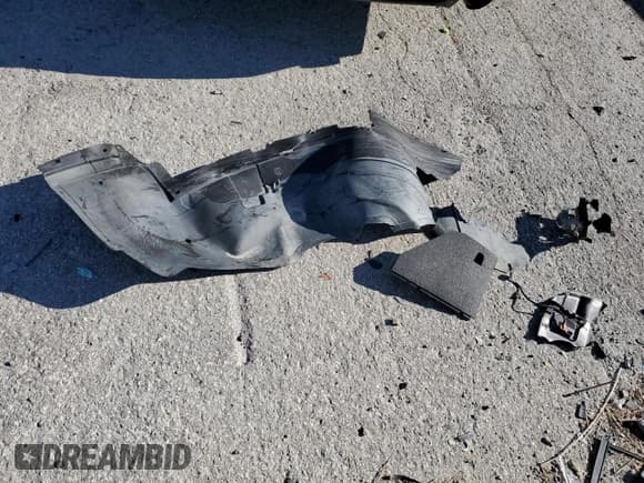 ✅ 2013 Ford Mustang Premium • VIN: 1ZVBP8EM9D5203571 • Lot: 85514485. Listed on Copart with 65,867 mi. Free auction sales archive from the USA and detailed vehicle history report at DreamBid. Image 12.