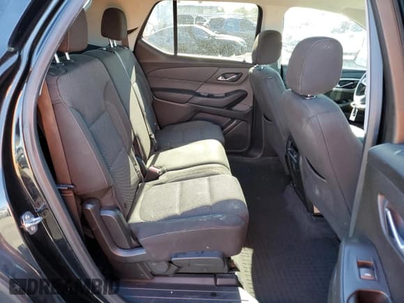 ✅ 2020 Chevrolet Traverse LS • VIN: 1GNERFKW1LJ142279 • Lot: 66882814. Wystawiony na Copart z przebiegiem 91 958 mil. Bezpłatny archiwum sprzedaży aukcyjnych z USA i szczegółowy raport historii pojazdu na DreamBid. Zdjęcie 11.