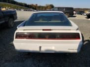 ✅ 1988 Pontiac Firebird • VIN: 1G2FW2183JL204840 • Лот: 69142254. Опубликован ранее на Copart с пробегом 62 529 миль. Бесплатный доступ к архиву аукционных продаж из США и подробный отчёт об истории автомобиля на DreamBid. Изображение 6.