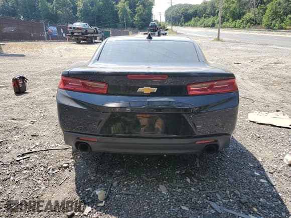 ✅ 2016 Chevrolet Camaro 2LT • VIN: 1G1FD1RXXG0153556 • Lot: 68645114. Listed on Copart with 137,915 mi. Free auction sales archive from the USA and detailed vehicle history report at DreamBid. Image 6.