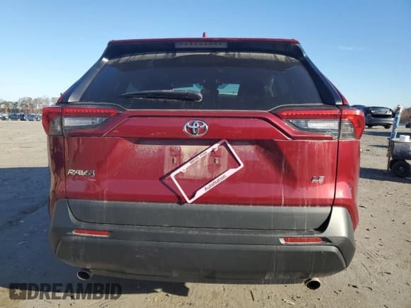 ✅ 2021 Toyota RAV4 LE • VIN: 2T3H1RFV2MW135103 • Lot: 92398825. Listed on Copart with 66,697 mi. Free auction sales archive from the USA and detailed vehicle history report at DreamBid. Image 6.