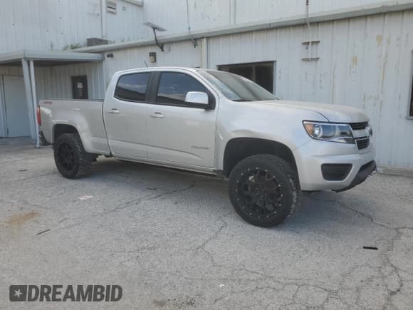 ✅ 2018 Chevrolet Colorado 4WD Work Truck • VIN: 1GCGTBEN2J1318820 • Лот: 75401694. Опубликован ранее на Copart с пробегом 67 679 миль. Бесплатный доступ к архиву аукционных продаж из США и подробный отчёт об истории автомобиля на DreamBid. Изображение 4.