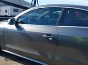 ✅ 2012 Audi S5 Premium Plus • VIN: WAUCVAFR1CA003754 • Lot: 41492517. Wystawiony na IAAI z przebiegiem 116 082 mil. Bezpłatny archiwum sprzedaży aukcyjnych z USA i szczegółowy raport historii pojazdu na DreamBid. Zdjęcie 14.