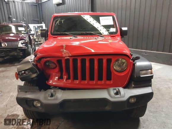 ✅ 2020 Jeep Wrangler Unlimited Sport S • VIN: 1C4HJXDNXLW139651 • Lot: 42394612. Wystawiony na IAAI z przebiegiem 95 514 mil. Bezpłatny archiwum sprzedaży aukcyjnych z USA i szczegółowy raport historii pojazdu na DreamBid. Zdjęcie 12.