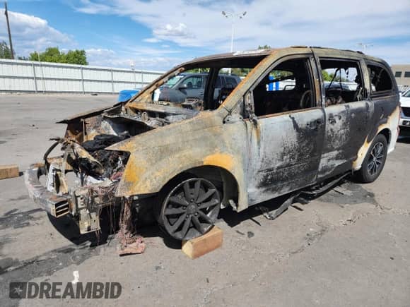 2017 Dodge Grand Caravan GT с VIN 2C4RDGEG0HR673866, выставлен на аукционе Copart как лот 72016115 с пробегом Не указан миль и На запчасти • Non repairable. История ставок и продаж доступна на DreamBid. Изображение 1.